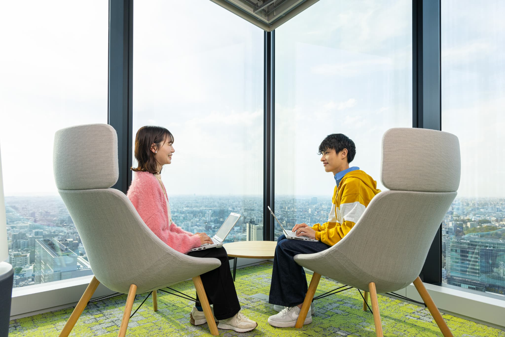 サービス運営ディレクター